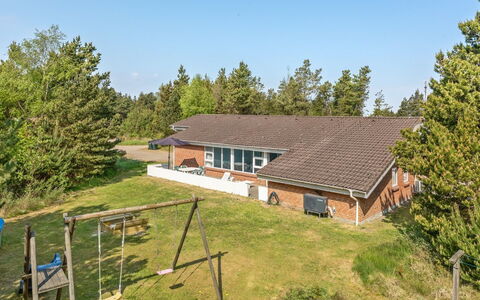 Cora - 1Km from the Sea: Wohngebiet, Dach, Vorort, Auffahrt, Estate, Kamin