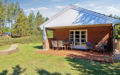 Angret - 3.5Km from the Sea