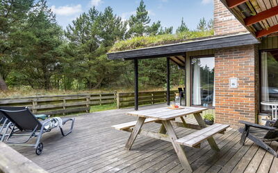 Falki - 2.5Km from the Sea