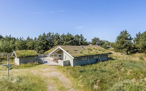 Bruna - 2Km from the Sea: Möbel, Holz, Interior Design, Flooring, Fussboden, Stuhl, Zimmer, Decke, Wohnzimmer, Wohnung