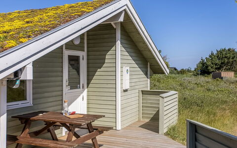 Bruna - 2Km from the Sea: Möbel, Holz, Interior Design, Flooring, Fussboden, Stuhl, Zimmer, Decke, Wohnzimmer, Wohnung