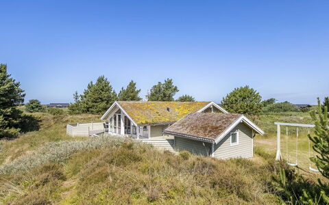 Bruna - 2Km from the Sea: Möbel, Holz, Interior Design, Flooring, Fussboden, Stuhl, Zimmer, Decke, Wohnzimmer, Wohnung