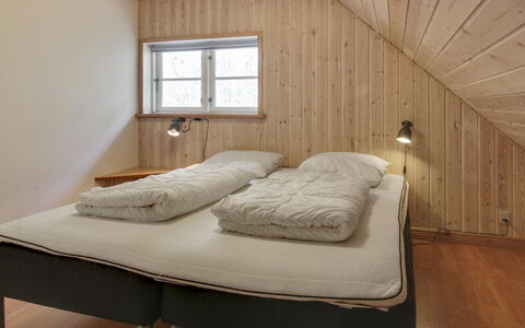 Volmar - 3.5Km from the Sea: Wand, Holz, Fussboden, Flooring, Interior Design, Decke, Möbel, Schlafzimmer, Bett, Beleuchtung