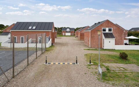 Edly - 2.3Km from the Sea: Haus, Dach, Zuhause, Hütte, Schuppen, Gartenbauten, Abstellgleis, Garten, Blockhaus, Hütte