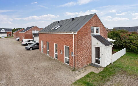 Edly - 2.3Km from the Sea: Haus, Dach, Zuhause, Hütte, Schuppen, Gartenbauten, Abstellgleis, Garten, Blockhaus, Hütte
