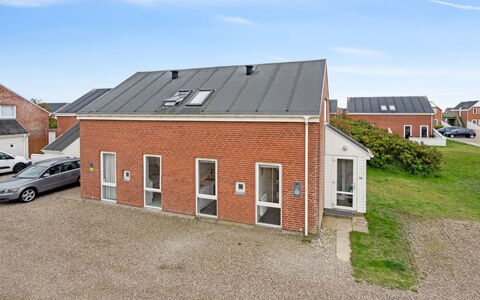 Edly - 2.3Km from the Sea: Haus, Dach, Zuhause, Hütte, Schuppen, Gartenbauten, Abstellgleis, Garten, Blockhaus, Hütte