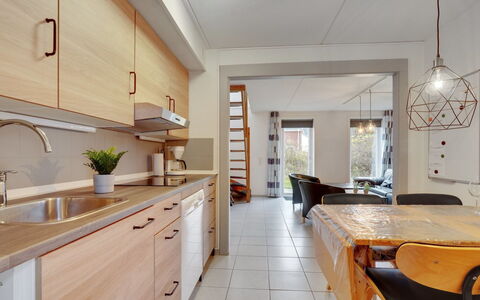Paula - 2.3Km from the Sea: Möbel, Interior Design, Countertop, Flooring, Küche, Fussboden, Wand, Light Fixture, Cabinetry, Holz