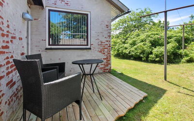 Sylvie - 1.5Km from the Sea