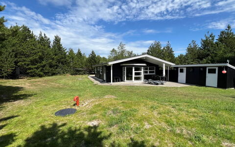 Bogatin - 1Km from the Sea: Zuhause, Hütte, Estate, Rasen, Auffahrt, Gartenbauten