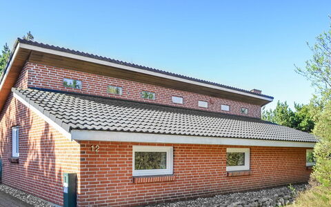 Elsy - 2.6Km from the Sea: Holz, Haus, Hütte, Zuhause, Dach, Ländliches Gebiet, Abstellgleis, Blockhaus, Gartenbauten, Hartholz