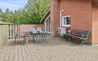Elsy - 2.6Km from the Sea