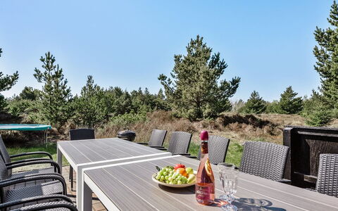 Niyazi - 3.1Km from the Sea: Möbel, Gartenmöbel, Stuhl, Garten, Tisch Im Freien, Schatten, Landscaping, Terrasse, Hartholz, Garten