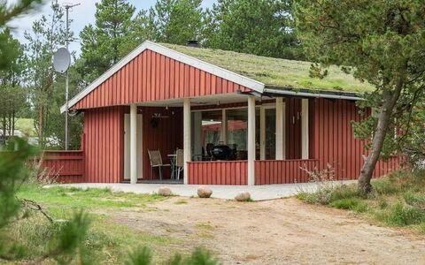 Nandolf - 3.5Km from the Sea: Gras, Haus, Dach, Zuhause, Hütte, Strauch, Grundstueck, Ländliches Gebiet, Bauernhaus, Ground