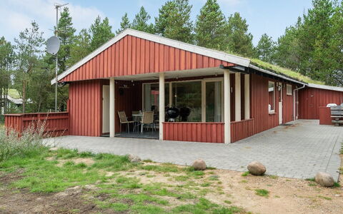 Nandolf - 3.5Km from the Sea: Gras, Haus, Dach, Zuhause, Hütte, Strauch, Grundstueck, Ländliches Gebiet, Bauernhaus, Ground