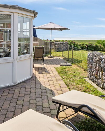 Langsom - 100M from the Sea