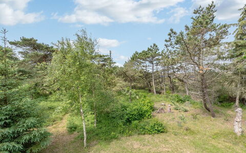 Ilsebeth - 1Km from the Sea: Strauch, Urban Design, Ground, Backstein, Wohnung, Estate, Mauerwerk, Balkon, Landscaping