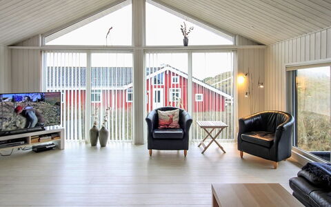 Hansina - 500M from the Sea: Holz, Decke, Interior Design, Zuhause, Flooring, Wohnzimmer, Möbel, Fussboden, Holzboden, Couch
