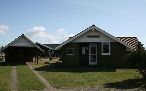Eline - 1.5Km from the Sea: Holz, Hütte, Hartholz, Planke, Holzbeize, Gartenbauten, Design, Garten, Blockhaus, Hinterhof