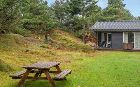 France - 1.1Km from the Sea: Dach, Grundstueck, Hütte, Zuhause, Ländliches Gebiet, Schuppen, Abstellgleis, Gartenbauten, Blockhaus, Hütte