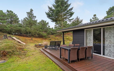 France - 1.1Km from the Sea: Dach, Grundstueck, Hütte, Zuhause, Ländliches Gebiet, Schuppen, Abstellgleis, Gartenbauten, Blockhaus, Hütte