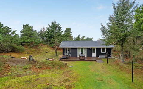 France - 1.1Km from the Sea: Dach, Grundstueck, Hütte, Zuhause, Ländliches Gebiet, Schuppen, Abstellgleis, Gartenbauten, Blockhaus, Hütte