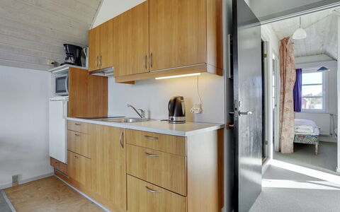 Otto - 2.3Km from the Sea: Flooring, Holz, Interior Design, Fussboden, Sinken, Decke, Möbel, Armatur, Küche, Zapfhahn