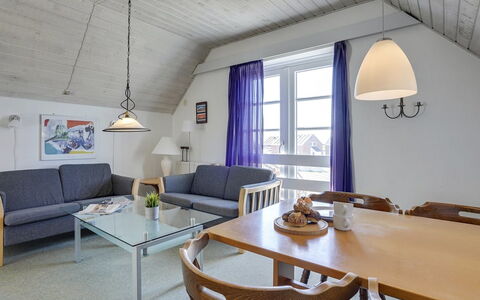 Otto - 2.3Km from the Sea: Möbel, Flooring, Interior Design, Decke, Fussboden, Stuhl, Küche & Esszimmer Tisch, Wohnzimmer, Hartholz, Design