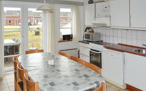 Silja - 2.3Km from the Sea: Dach, Grundstueck, Hütte, Zuhause, Ländliches Gebiet, Schuppen, Abstellgleis, Gartenbauten, Blockhaus, Hütte