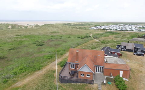 Helfrida - 350M from the Sea: Haus, Zuhause, Dach, Wohngebiet, Grundstueck, Einfach, Ländliches Gebiet, Hütte, Menschliche Siedlung, Estate