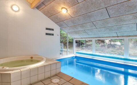 Jensen - 700M to the Fjord: Decke, Flooring, Fussboden, Interior Design, Schwimmbad, Resort, Dachboden, Design, Fliese, Eco Hotel