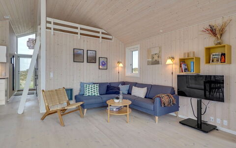 Marjorie - 400M from the Sea: Holz, Flooring, Decke, Fussboden, Zuhause, Holzboden, Wohnzimmer, Zimmer, Hartholz, Planke