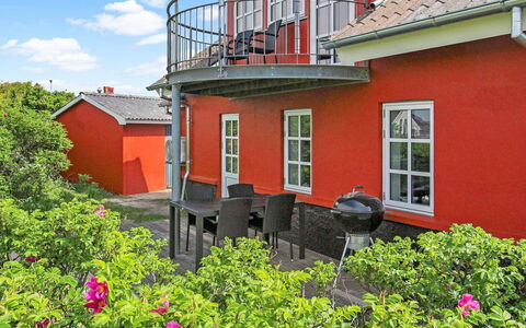 Karla - 100M from the Sea: Hütte, Schuppen, Hütte, Bauernhaus, Prärie, Hütte, Scheune, Blockhaus, Gartenbauten