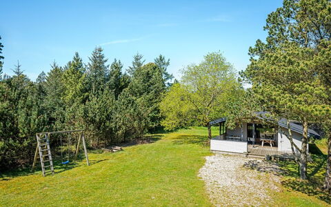Borghild - 1.5Km from the Sea: Dach, Grundstueck, Hütte, Zuhause, Ländliches Gebiet, Schuppen, Abstellgleis, Gartenbauten, Blockhaus, Hütte
