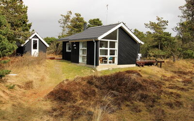 Glady - 500M from the Sea