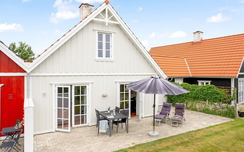 Bratko - 800M from the Sea: Möbel, Tabelle, Gartenmöbel, Tisch Im Freien, Stuhl, Holzbeize, Schatten, Hinterhof, Hütte, Küche & Esszimmer Tisch