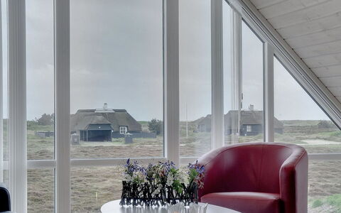 Dorte - 200M from the Sea: Strauch, Urban Design, Ground, Backstein, Wohnung, Estate, Mauerwerk, Balkon, Landscaping