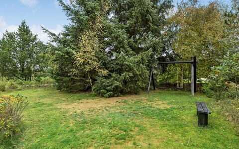 Arnelung - 1.9Km from the Sea: Strauch, Urban Design, Ground, Backstein, Wohnung, Estate, Mauerwerk, Balkon, Landscaping