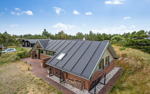 Görel - 1Km from the Sea: Gras, Haus, Dach, Zuhause, Hütte, Strauch, Grundstueck, Ländliches Gebiet, Bauernhaus, Ground