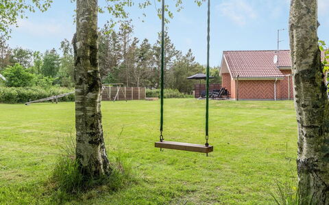 Kalotta - 3.2Km from the Sea: Schwimmbad, Gartenmöbel, Möbel, Resort, Flagstone, Eco Hotel, Schatten, Stuhl, Freizeit, Estate