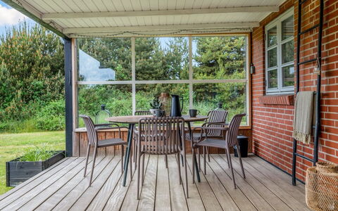 Agni - 800M from the Sea: Möbel, Holz, Gartenmöbel, Stuhl, Veranda, Flooring, Tabelle, Holzboden, Fussboden, Hartholz