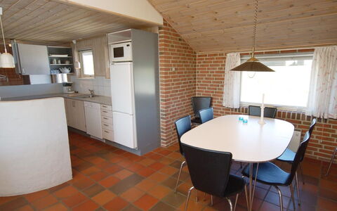 Riborg - from the Sea: Möbel, Flooring, Decke, Interior Design, Fussboden, Zimmer, Küche, Stuhl, Küche & Esszimmer Tisch, Countertop