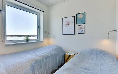 Aiana - 250M from the Sea: Wand, Decke, Fussboden, Schlafzimmer, Interior Design, Wohnung, Bettdecke, Bett, Bedding, Daylighting