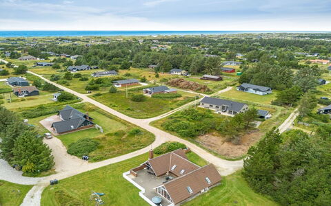 Tuomi - 900M from the Sea: Hütte, Zuhause, Haus, Dach, Veranda, Estate, Abstellgleis, Gartenbauten, Bauernhaus, Garten