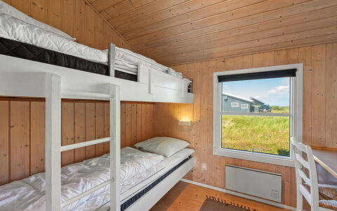 Hjalma - from the Sea: Holz, Etagenbett, Schlafzimmer, Hartholz, Bettrahmen, Holzbeize, Bett, Planke, Blockhaus, Bedding