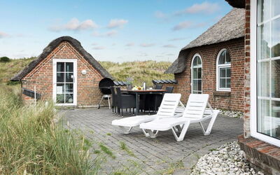 Aslaug - 500M from the Sea