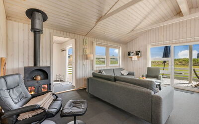 Ingborg - 150M from the Sea