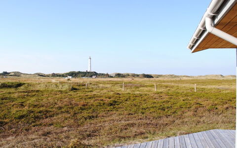 Sorella - 800M from the Sea: Haus, Dach, Zuhause, Hütte, Schuppen, Gartenbauten, Abstellgleis, Garten, Blockhaus, Hütte