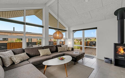 Niesina - from the Sea: Holz, Flooring, Fussboden, Decke, Wohnzimmer, Couch, Hartholz, Holzbeize, Holzboden
