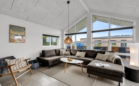 Niesina - from the Sea: Holz, Interior Design, Couch, Flooring, Decke, Fussboden, Wohnzimmer, Möbel, Zimmer