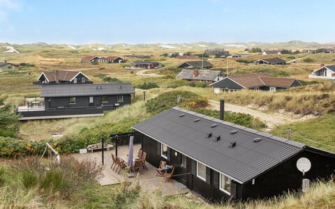 Hélène - 400M from the Sea: Pflanzengemeinschaft, Sonnenlicht, Krautige Pflanze, Garten, Plantage, Landwirtschaft, Bauernhof